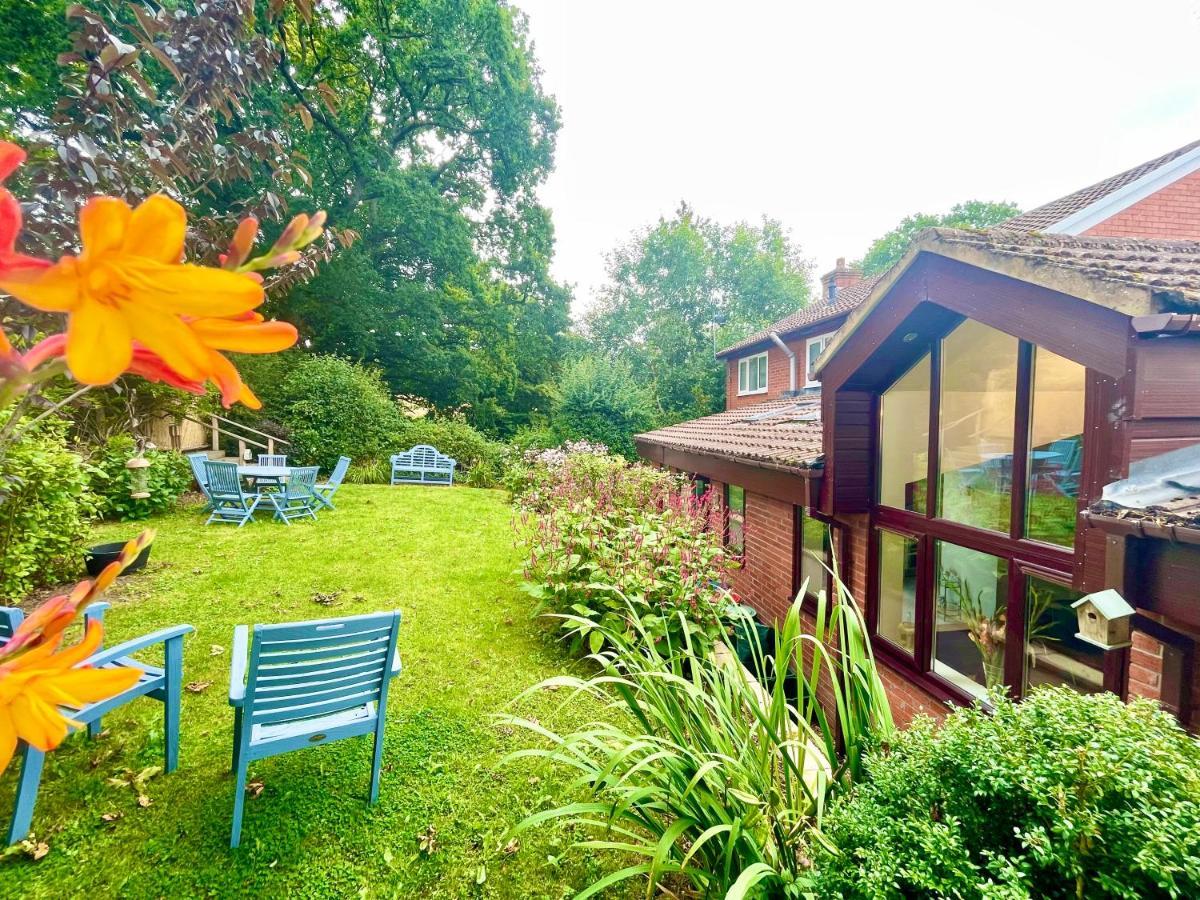 Penderi House Usk With Cymru Holidays Luaran gambar