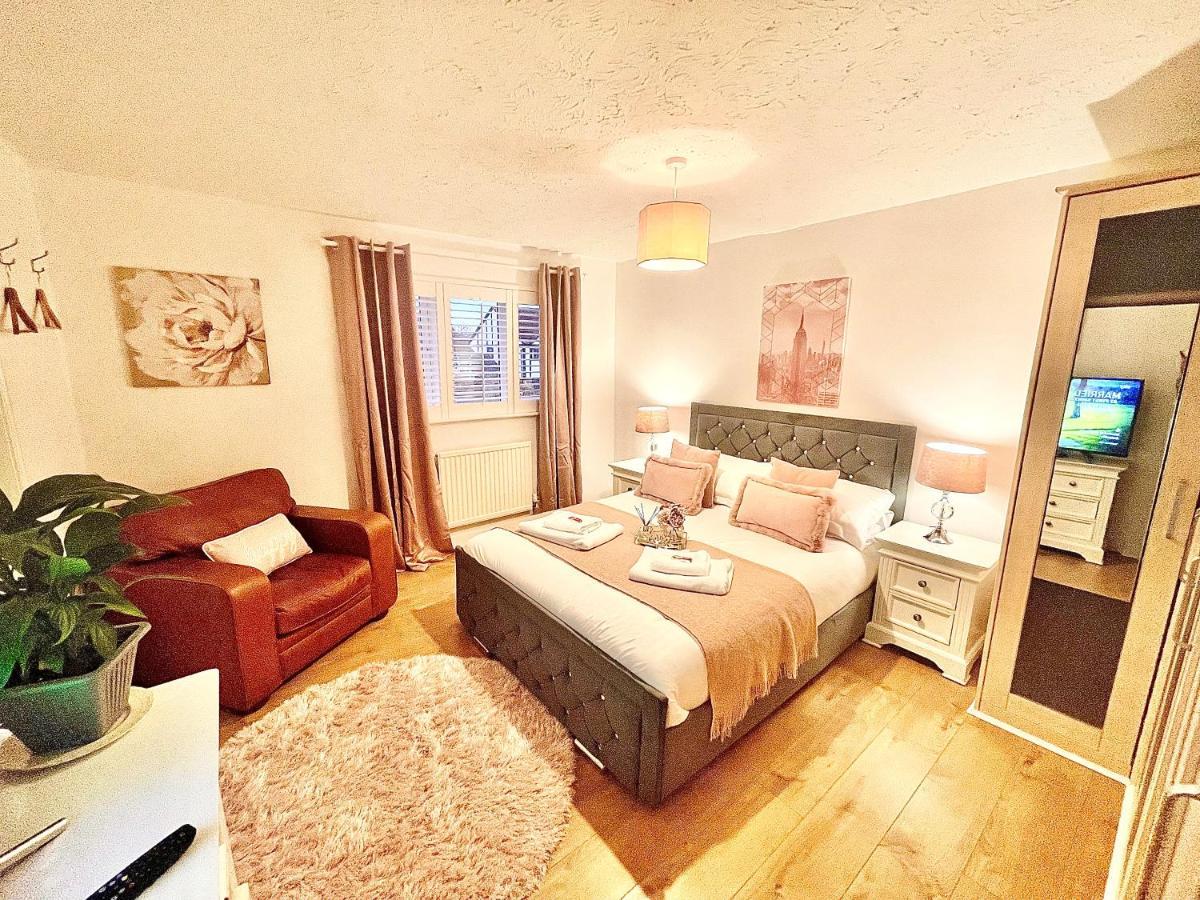 Penderi House Usk With Cymru Holidays Luaran gambar