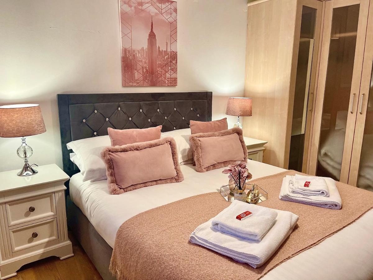 Penderi House Usk With Cymru Holidays Luaran gambar